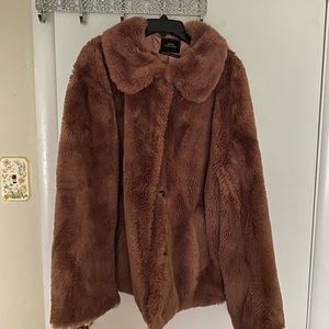UO Oversized brown Faux Fur Coat